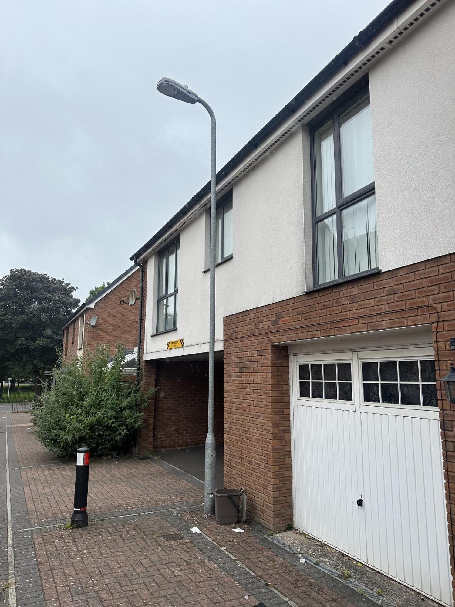 2 Bdr City Centre Apartment With Parking Cardiff Bagian luar foto