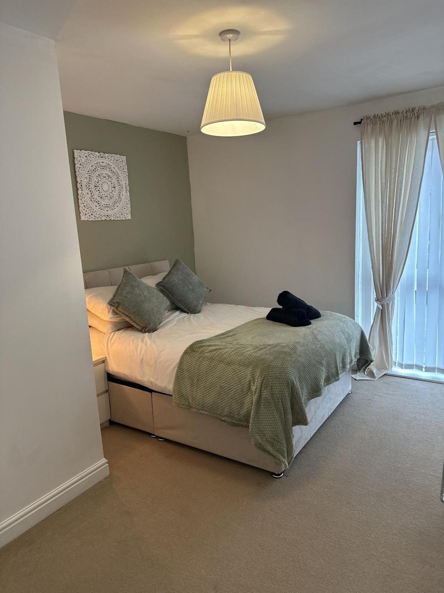 2 Bdr City Centre Apartment With Parking Cardiff Bagian luar foto